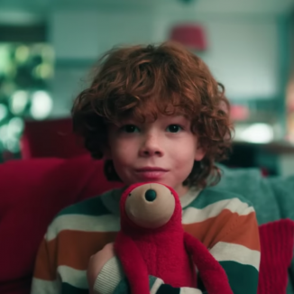 A Piramis slágere festi alá a Vodafone karácsonyi reklámját
